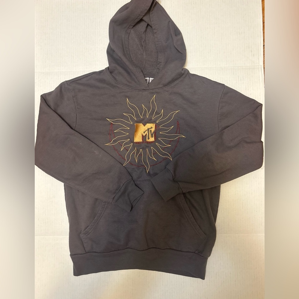 Deadstock MTV Embroidered Sun And Moon Hoodie. Women’s XS